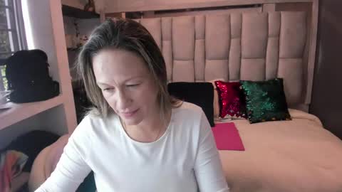 Charlot milf online show from 10-04-25, 12:03