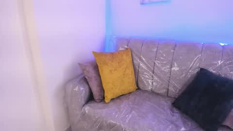    online show from 02-11-26, 04:23