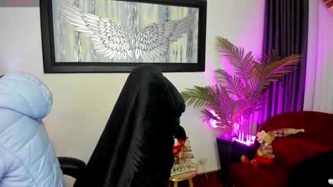 Charlote online show from 11-18-25, 11:36