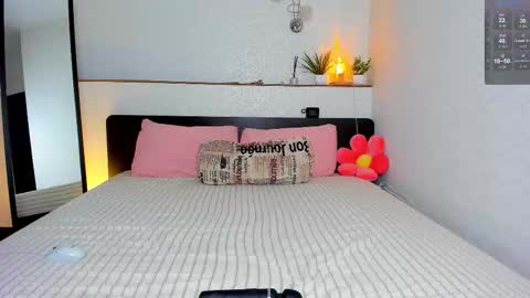 Snapshot of charlottacardi chatting on 11-13-25, 03:05 charlottacardi online show from 11-13-25, 03:05