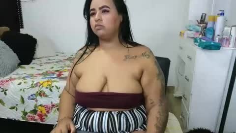 charlotte_027 online show from 11-08-25, 05:07