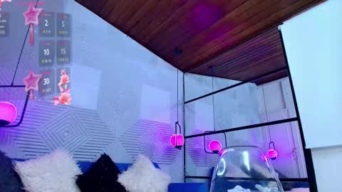 Snapshot of charlotte_2015 chatting on 11-17-25, 11:05 ambar online show from 11-17-25, 11:05