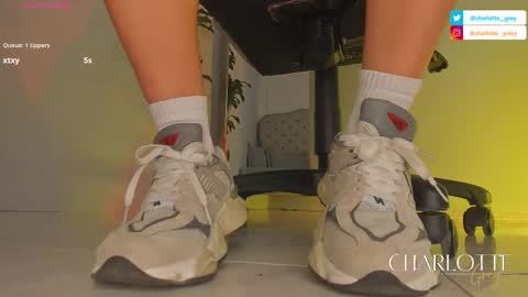 charlotte  grey online show from 11-10-25, 06:29