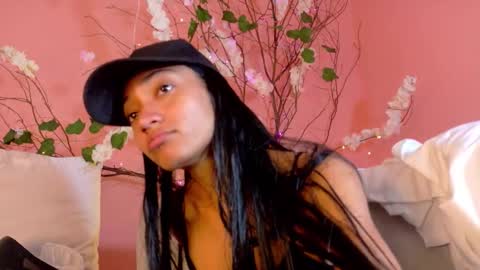 CHARLOTTE online show from 11-09-25, 07:34