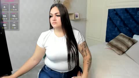 Snapshot of charlotte_mayers chatting on 02-17-26, 11:29 Charlotte Mayers online show from 02-17-26, 11:29