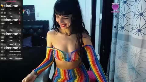 Snapshot of charlotteblue117 chatting on 10-19-25, 09:59 charlotte online show from 10-19-25, 09:59