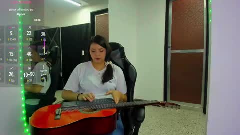 Snapshot of charlottee_starr chatting on 10-02-25, 08:27 charlottee_starr online show from 10-02-25, 08:27