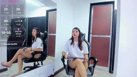 Snapshot of charlottee_starr chatting on 10-16-25, 07:59 charlottee_starr online show from 10-16-25, 07:59