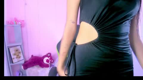 charlotteee online show from 11-22-25, 04:00