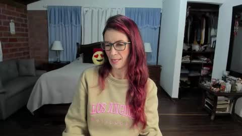 Charlotte online show from 11-26-25, 01:06