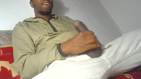 charly_vergonti_ online show from 10-12-25, 02:10