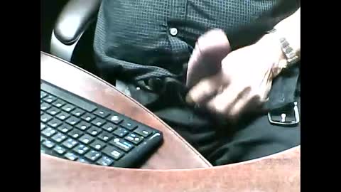 Snapshot of charmeur2672 chatting on 12-01-25, 11:37 charmeur2672 online show from 12-01-25, 11:37