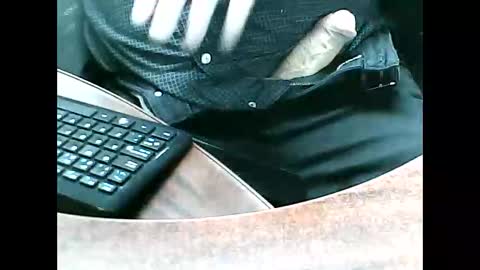 charmeur2672 online show from 12-04-25, 09:40