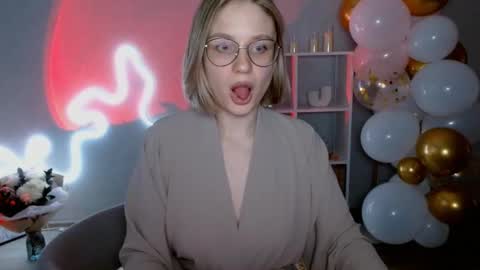 Michelle  online show from 12-06-24, 06:37