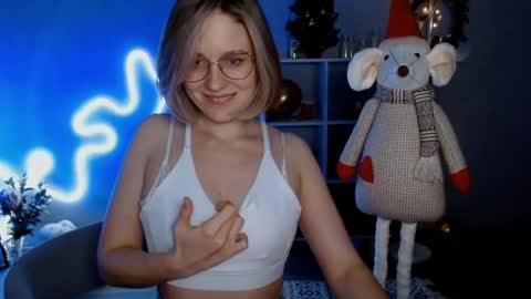 Michelle  online show from 12-17-24, 06:35