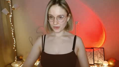 Michelle  online show from 01-23-25, 03:16