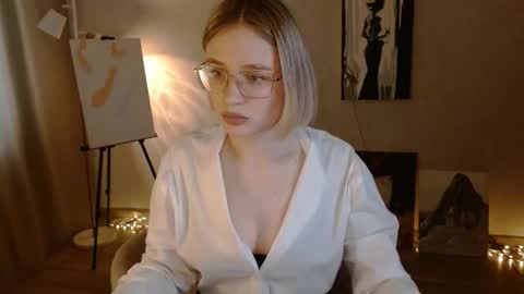 Michelle  online show from 09-16-25, 03:07