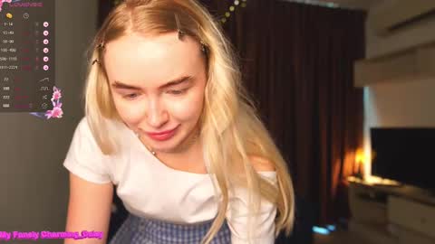 Snapshot of charming_daisy chatting on 02-27-25, 02:10 my fansly Charming daisy My Wishlist for new toys online show from 02-27-25, 02:10