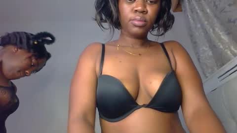 charming_kittie online show from 09-12-25, 12:22