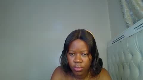 charming_kittie online show from 09-14-25, 10:47