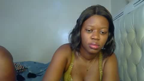 charming_kittie online show from 09-14-25, 10:53