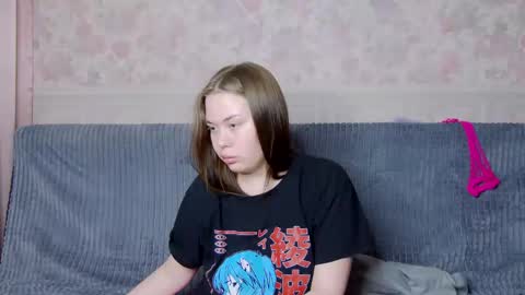 Snapshot of charming_lolla chatting on 02-21-25, 02:28 charming_lolla online show from 02-21-25, 02:28