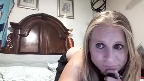 Snapshot of charmingc353 chatting on 11-29-25, 11:08 charmingc353 online show from 11-29-25, 11:08