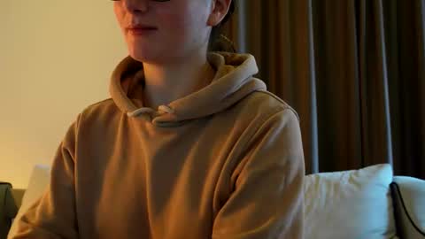 katie online show from 02-03-26, 01:05