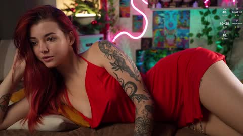 Snapshot of charmings_054 chatting on 01-25-25, 05:19 Belle and Miley online show from 01-25-25, 05:19