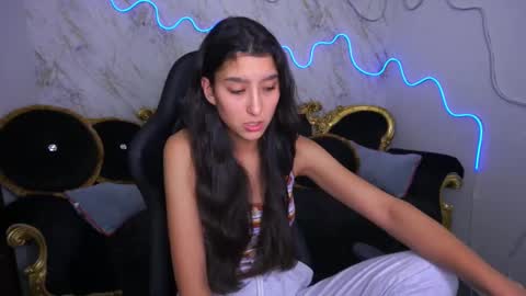 SweetMoco online show from 02-10-25, 04:25