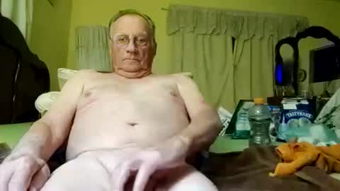 chatoffmale60 online show from 11-16-25, 01:49