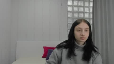 Alice online show from 11-06-25, 07:53