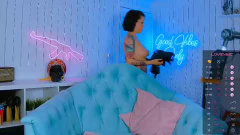Snapshot of chaturkaterina chatting on 02-16-25, 07:26 Miss Harmony online show from 02-16-25, 07:26