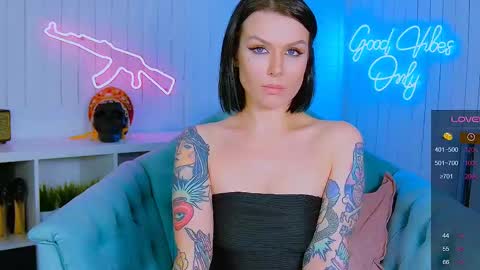 Snapshot of chaturkaterina chatting on 02-19-25, 03:50 Miss Harmony online show from 02-19-25, 03:50