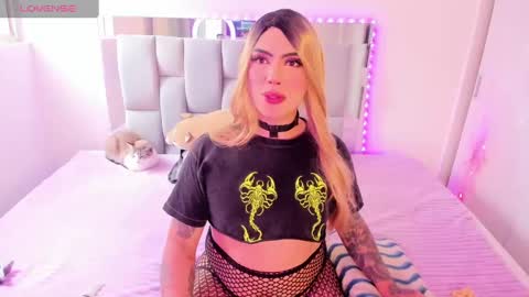 Sophie  online show from 09-16-25, 07:04