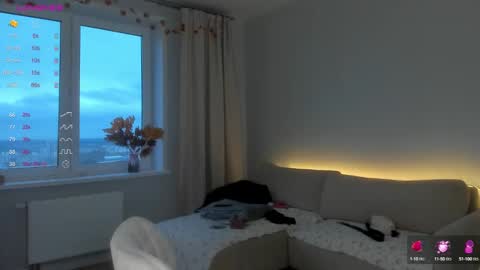 Em online show from 09-30-25, 01:27