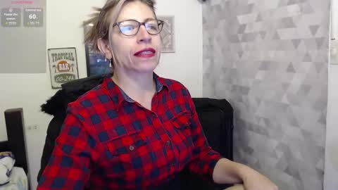 Snapshot of chayla_ruiz chatting on 09-21-25, 10:39 CHAYLA VICTORIA RUIZ online show from 09-21-25, 10:39
