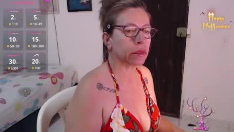 Snapshot of chayla_ruiz chatting on 10-11-25, 11:31 CHAYLA VICTORIA RUIZ online show from 10-11-25, 11:31