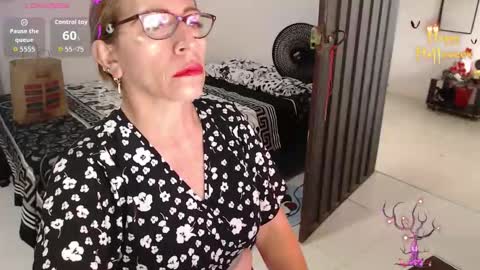 Snapshot of chayla_ruiz chatting on 10-18-25, 07:36 CHAYLA VICTORIA RUIZ online show from 10-18-25, 07:36