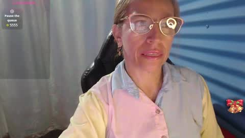 CHAYLA VICTORIA RUIZ  online show from 04-11-26, 11:25