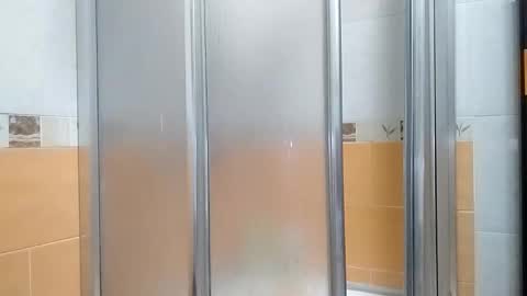 Snapshot of che9012 chatting on 11-24-25, 12:10 che9012 online show from 11-24-25, 12:10