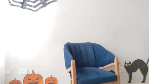 Snapshot of cheek_chic12 chatting on 10-31-25, 07:26 Regina Phalange online show from 10-31-25, 07:26