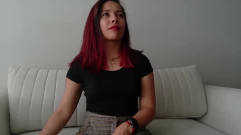 Snapshot of cheek_chic12 chatting on 11-20-25, 08:19 Regina Phalange online show from 11-20-25, 08:19