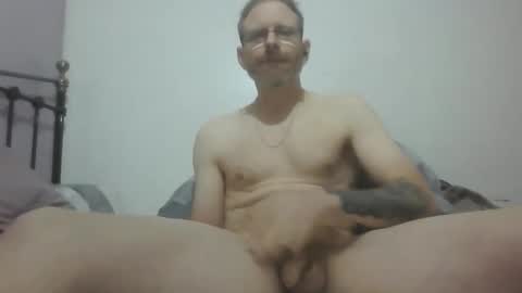 Snapshot of cheeky19841 chatting on 10-24-25, 07:43 cheeky19841 online show from 10-24-25, 07:43