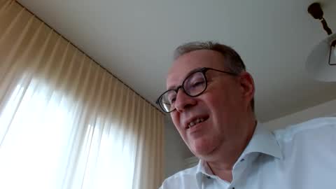 Snapshot of cheer2u chatting on 02-17-25, 11:55 cheer2u online show from 02-17-25, 11:55