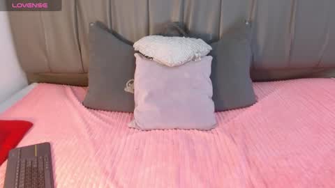 Cherlyn online show from 01-21-25, 03:43