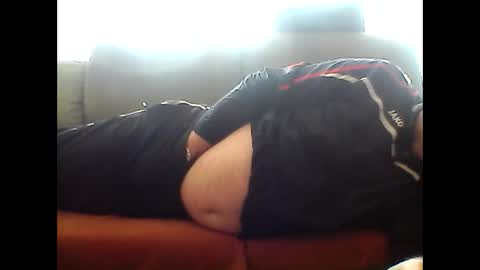 Snapshot of cheesy4444 chatting on 02-23-25, 10:39 Tom online show from 02-23-25, 10:39