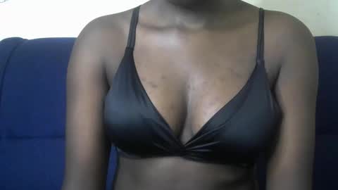 Snapshot of chelley4 chatting on 10-20-25, 10:16 chelley online show from 10-20-25, 10:16