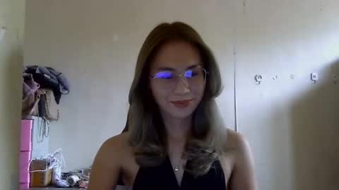 Snapshot of chelly4u69 chatting on 09-17-25, 03:30 chelly4u69 online show from 09-17-25, 03:30