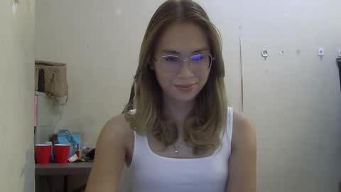 Snapshot of chelly4u69 chatting on 09-29-25, 04:50 chelly4u69 online show from 09-29-25, 04:50